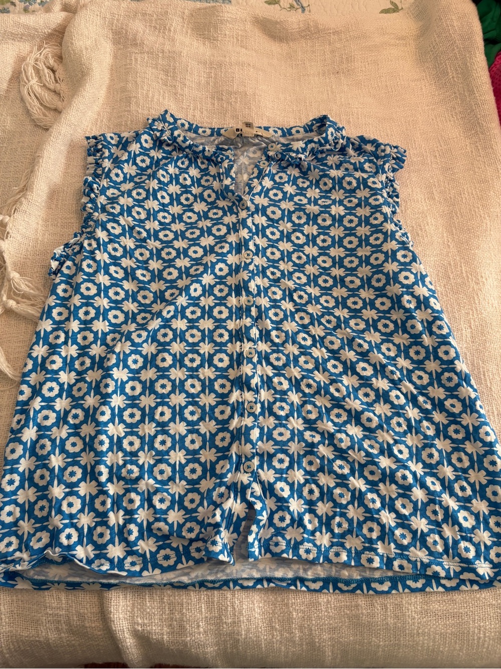 Boden Women’s Blue and White Floral Button-Up Top US size 10